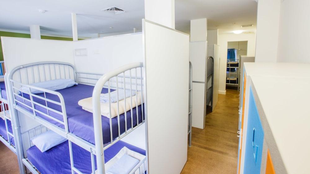 Bunk Brisbane Hostel Fortitude Valley Екстериор снимка